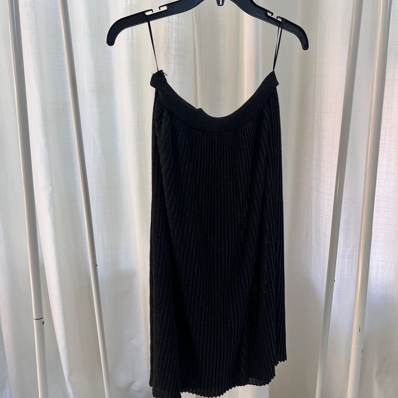 Pleated Zara midi skirt - Picture 7 of 7